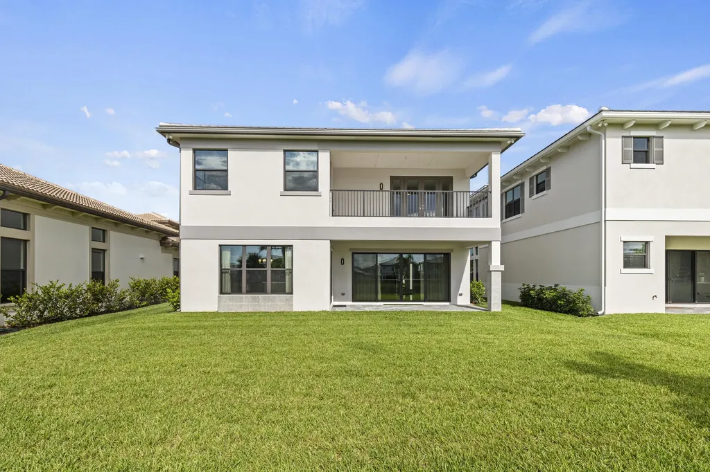 10033 Stockrun Drive Palm Beach Gardens FL 33412