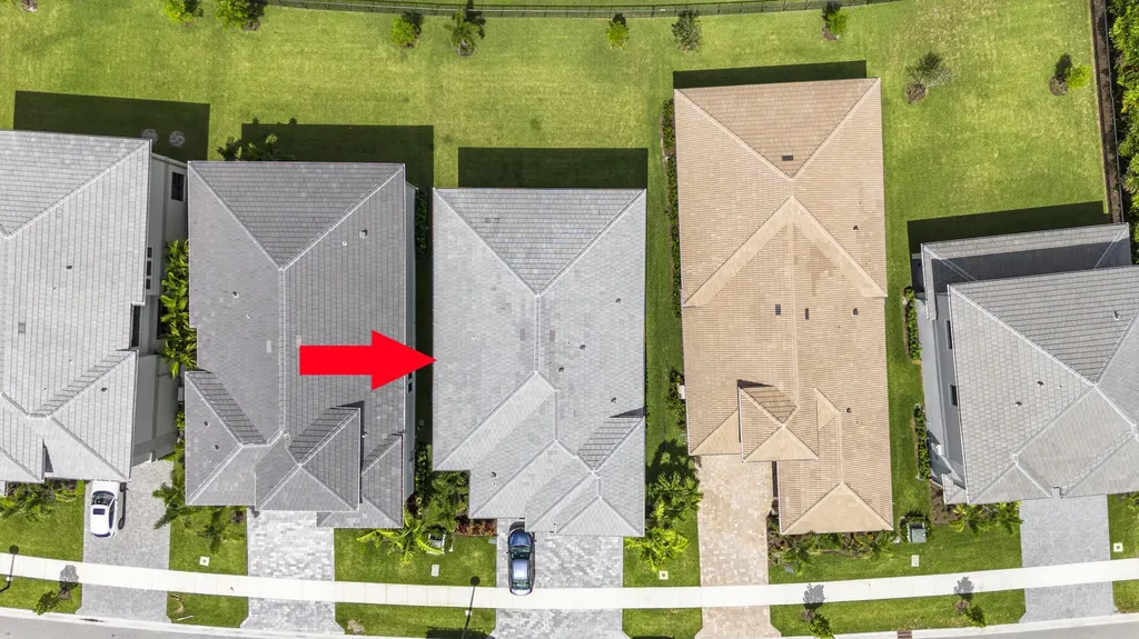10033 Stockrun Drive Palm Beach Gardens FL 33412