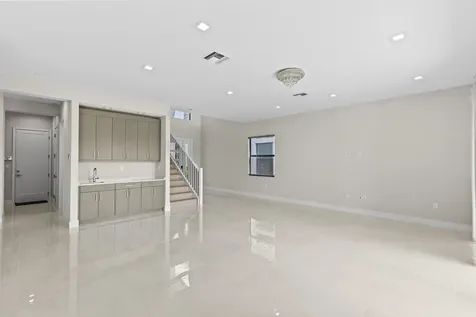 10033 Stockrun Drive Palm Beach Gardens FL 33412