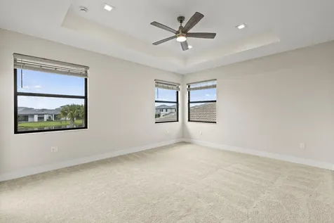 10033 Stockrun Drive Palm Beach Gardens FL 33412
