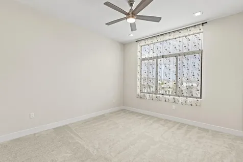 10033 Stockrun Drive Palm Beach Gardens FL 33412