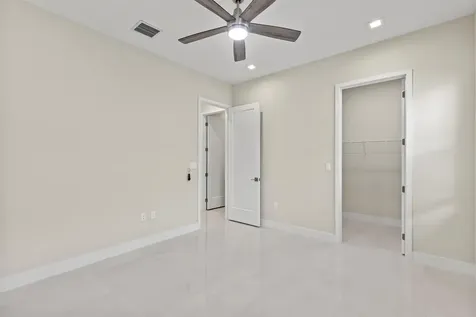 10033 Stockrun Drive Palm Beach Gardens FL 33412