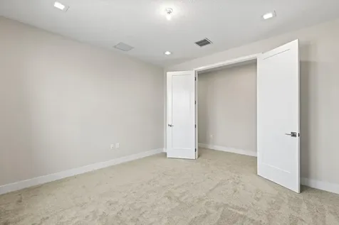 10033 Stockrun Drive Palm Beach Gardens FL 33412