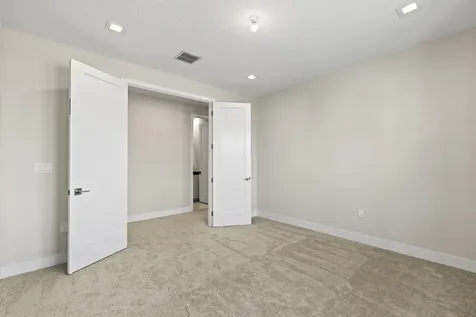 10033 Stockrun Drive Palm Beach Gardens FL 33412