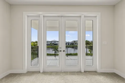 10033 Stockrun Drive Palm Beach Gardens FL 33412
