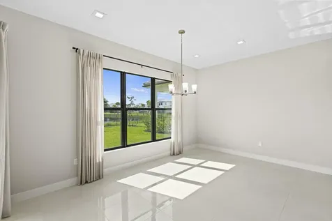 10033 Stockrun Drive Palm Beach Gardens FL 33412