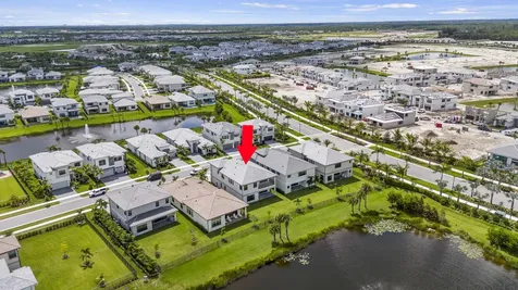 10033 Stockrun Drive Palm Beach Gardens FL 33412