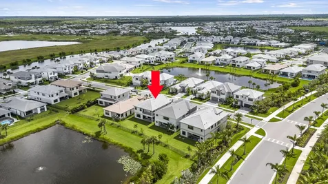 10033 Stockrun Drive Palm Beach Gardens FL 33412