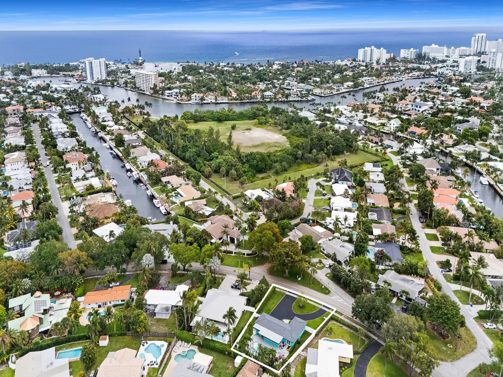 2141 NE 24th Street Lighthouse Point FL 33064