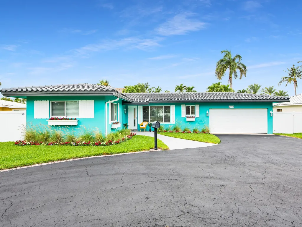 2141 NE 24th Street Lighthouse Point FL 33064
