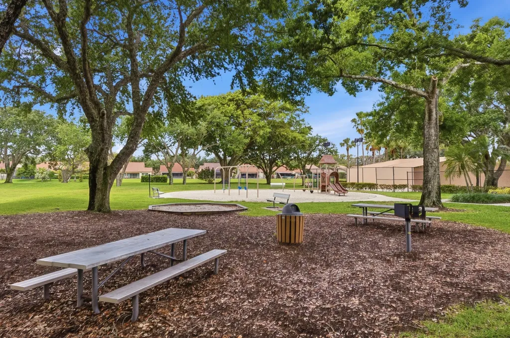 2860 Cuyahoga Lane West Palm Beach FL 33409