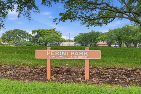 2860 Cuyahoga Lane West Palm Beach FL 33409