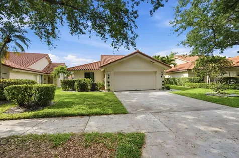 2860 Cuyahoga Lane West Palm Beach FL 33409