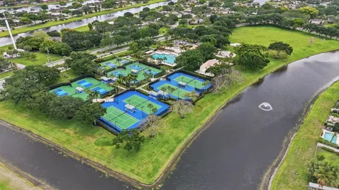 2860 Cuyahoga Lane West Palm Beach FL 33409