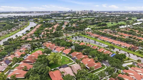 2860 Cuyahoga Lane West Palm Beach FL 33409
