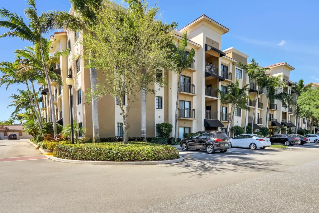 4903 Midtown Lane Palm Beach Gardens FL 33418