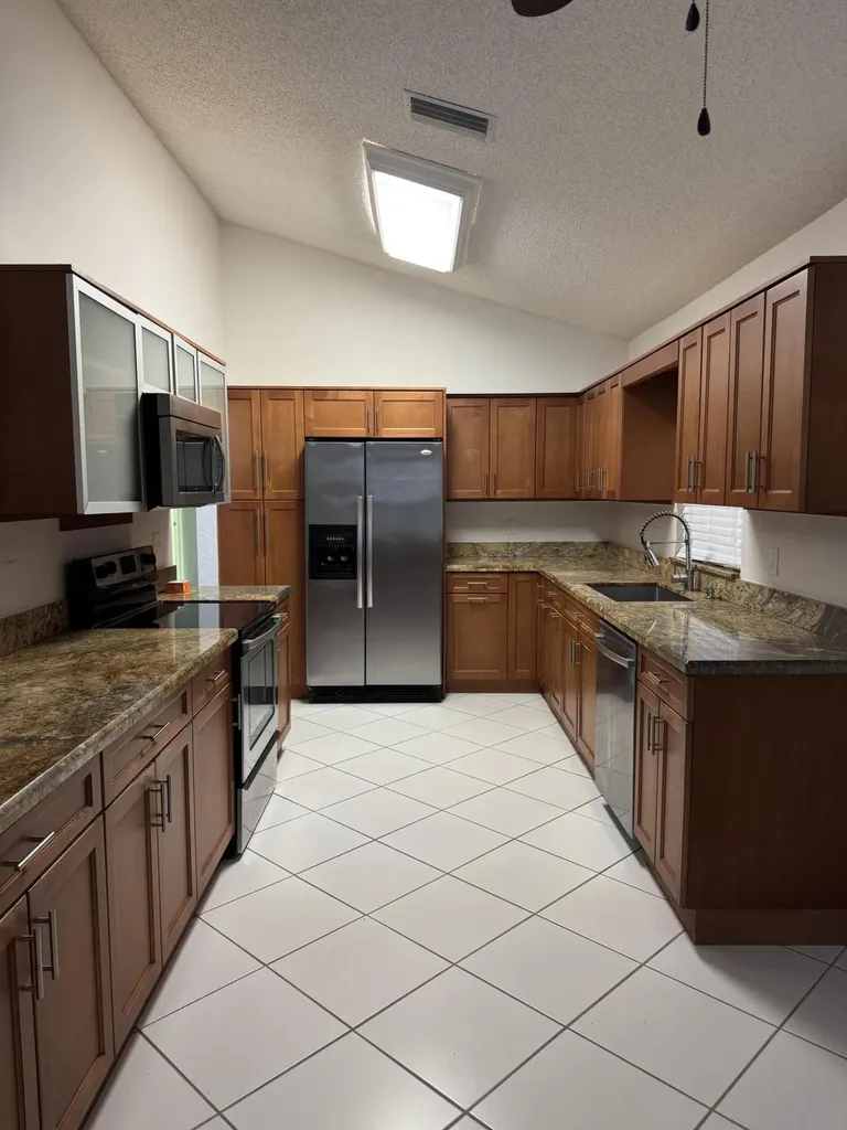 6113 Greenspointe Drive Boynton Beach FL 33437