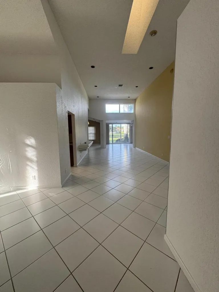 6113 Greenspointe Drive Boynton Beach FL 33437