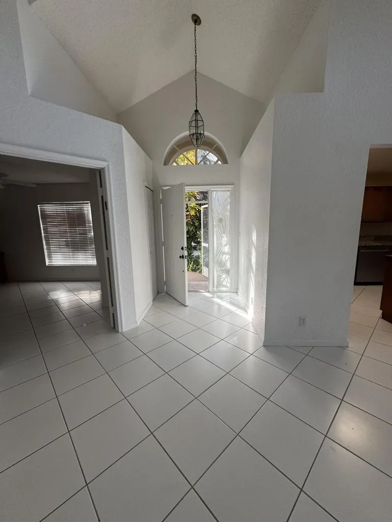 6113 Greenspointe Drive Boynton Beach FL 33437