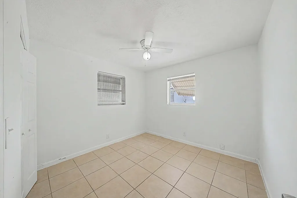 301 SE 21st Avenue Boynton Beach FL 33435