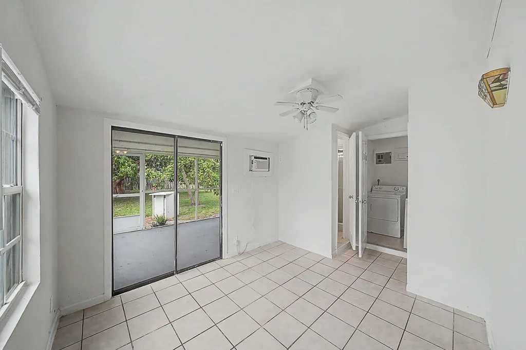 301 SE 21st Avenue Boynton Beach FL 33435