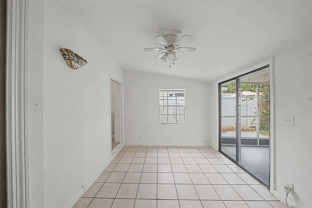301 SE 21st Avenue Boynton Beach FL 33435