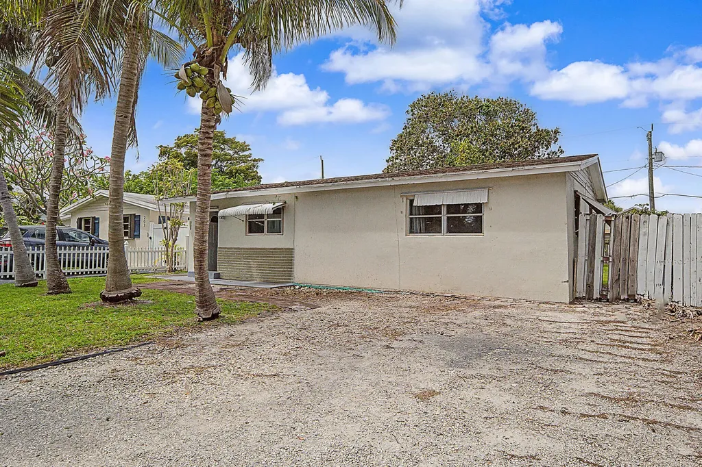 301 SE 21st Avenue Boynton Beach FL 33435
