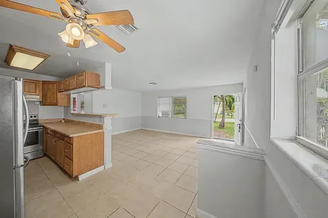 301 SE 21st Avenue Boynton Beach FL 33435