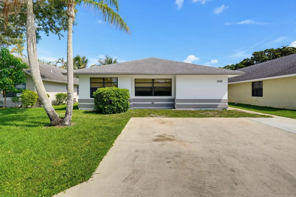 1359 Pines Lane West Palm Beach FL 33415