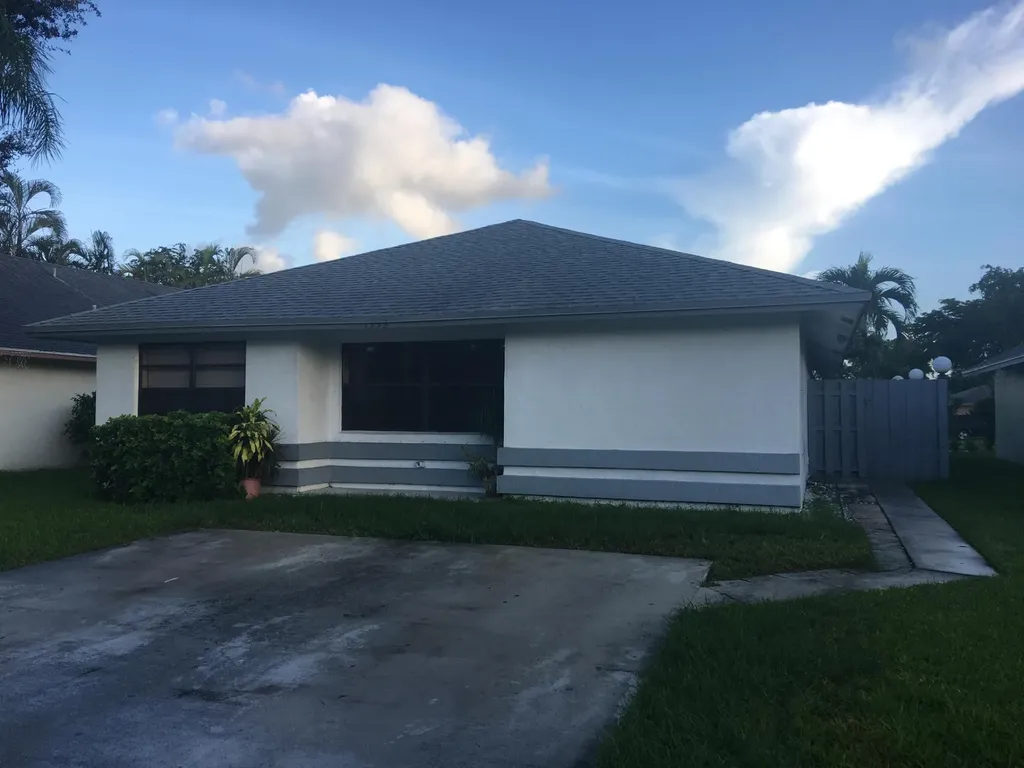 1359 Pines Lane West Palm Beach FL 33415