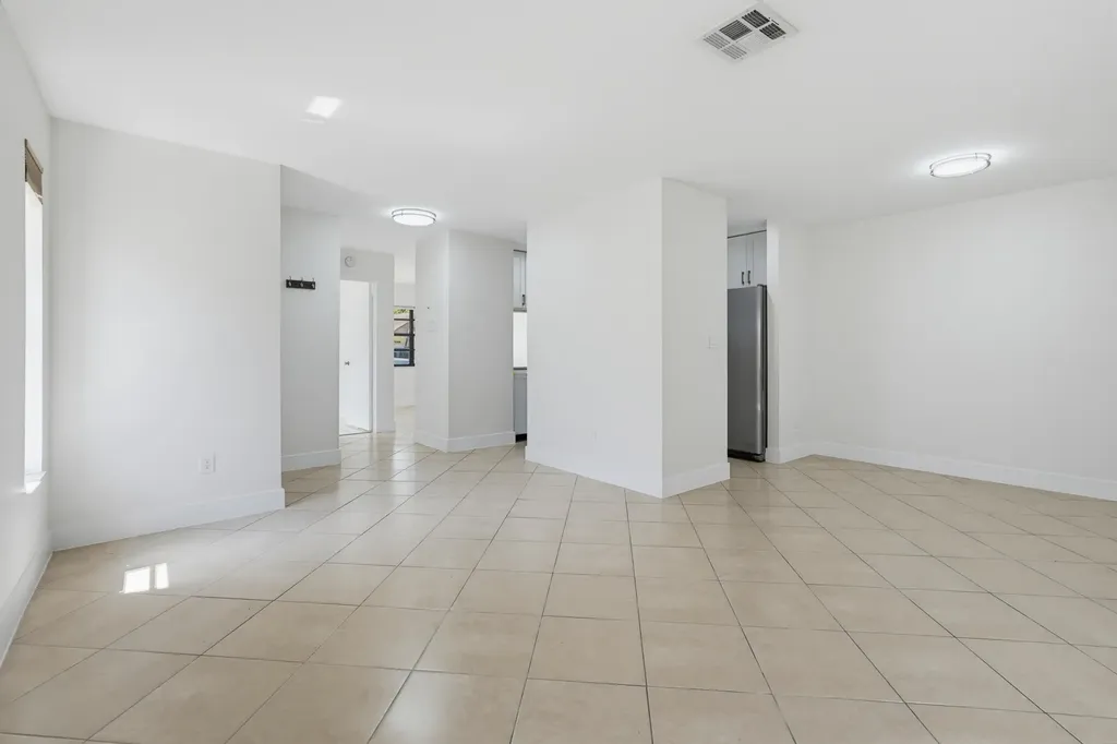 1359 Pines Lane West Palm Beach FL 33415