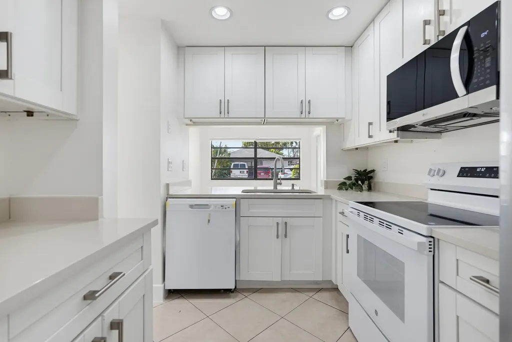 1359 Pines Lane West Palm Beach FL 33415