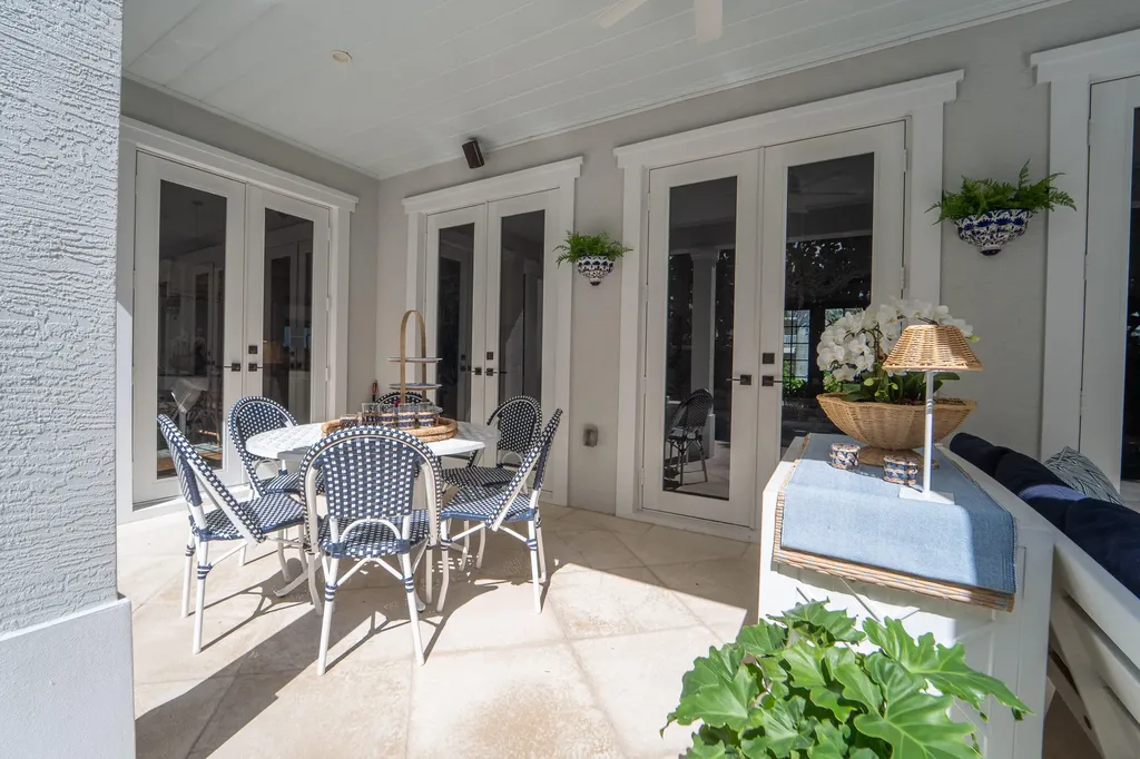 2520 Estates Drive North Palm Beach FL 33410