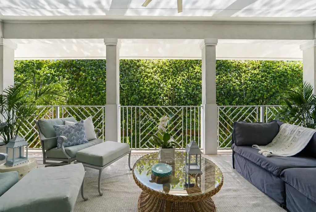 2520 Estates Drive North Palm Beach FL 33410