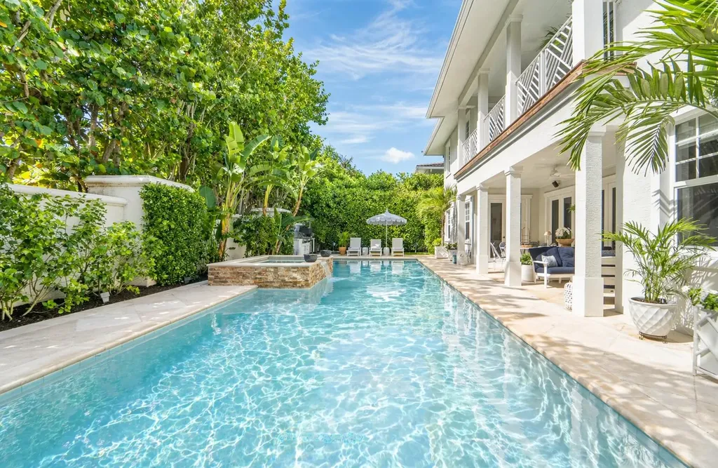 2520 Estates Drive North Palm Beach FL 33410