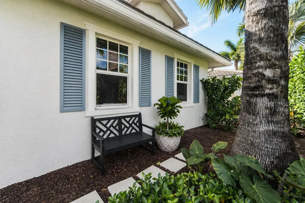 2520 Estates Drive North Palm Beach FL 33410