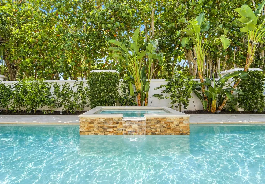 2520 Estates Drive North Palm Beach FL 33410