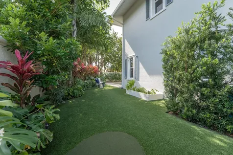 2520 Estates Drive North Palm Beach FL 33410