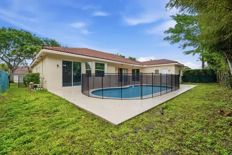 10316 NW 53rd Court Coral Springs FL 33076