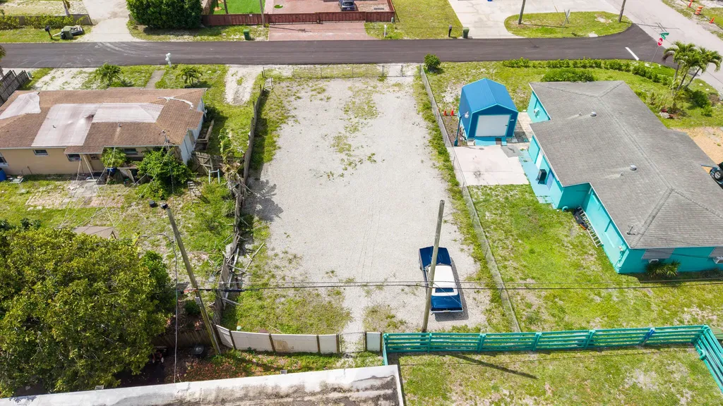 2720 Forest Hill Boulevard Palm Springs FL 33406