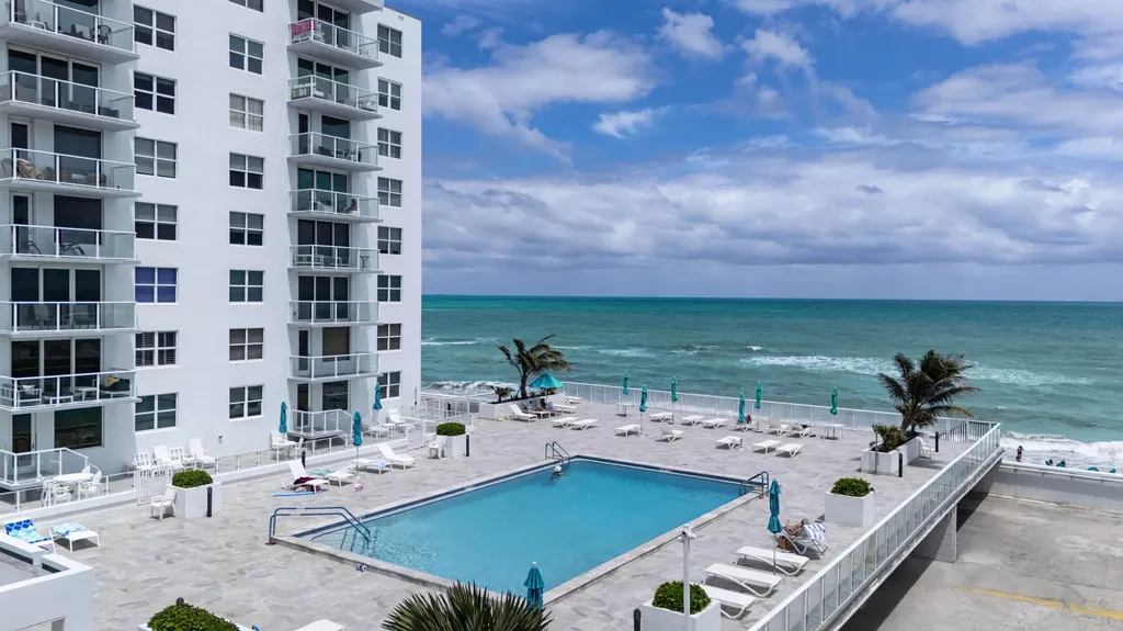 3450 S Ocean Boulevard Palm Beach FL 33480