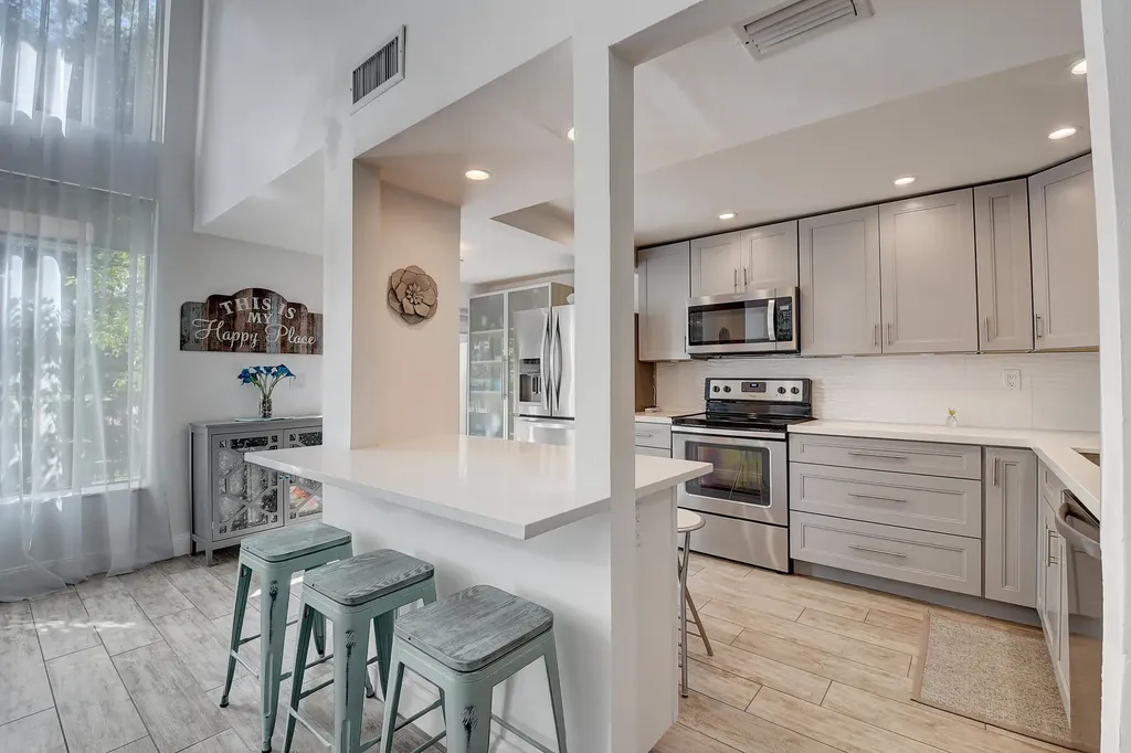 6595 Parkview Drive Boca Raton FL 33433