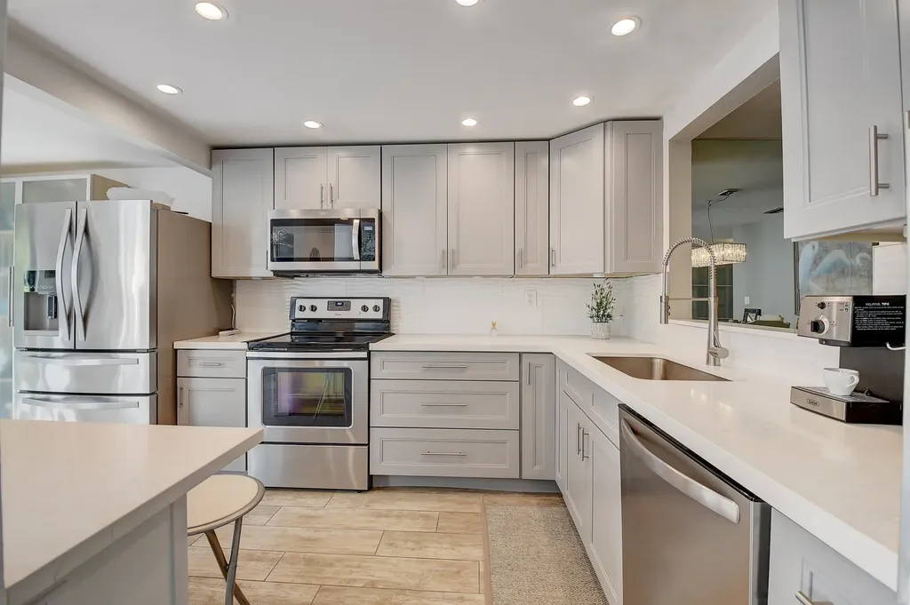 6595 Parkview Drive Boca Raton FL 33433