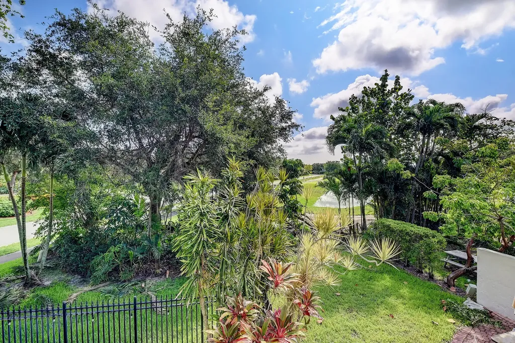 6595 Parkview Drive Boca Raton FL 33433