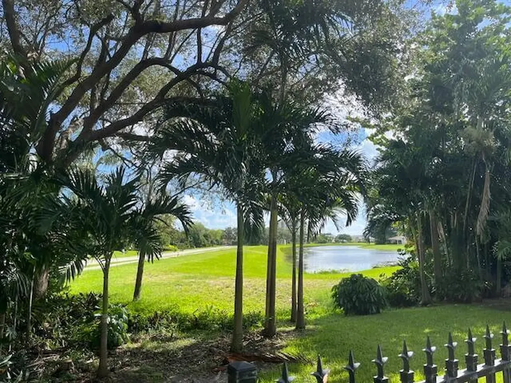 6595 Parkview Drive Boca Raton FL 33433