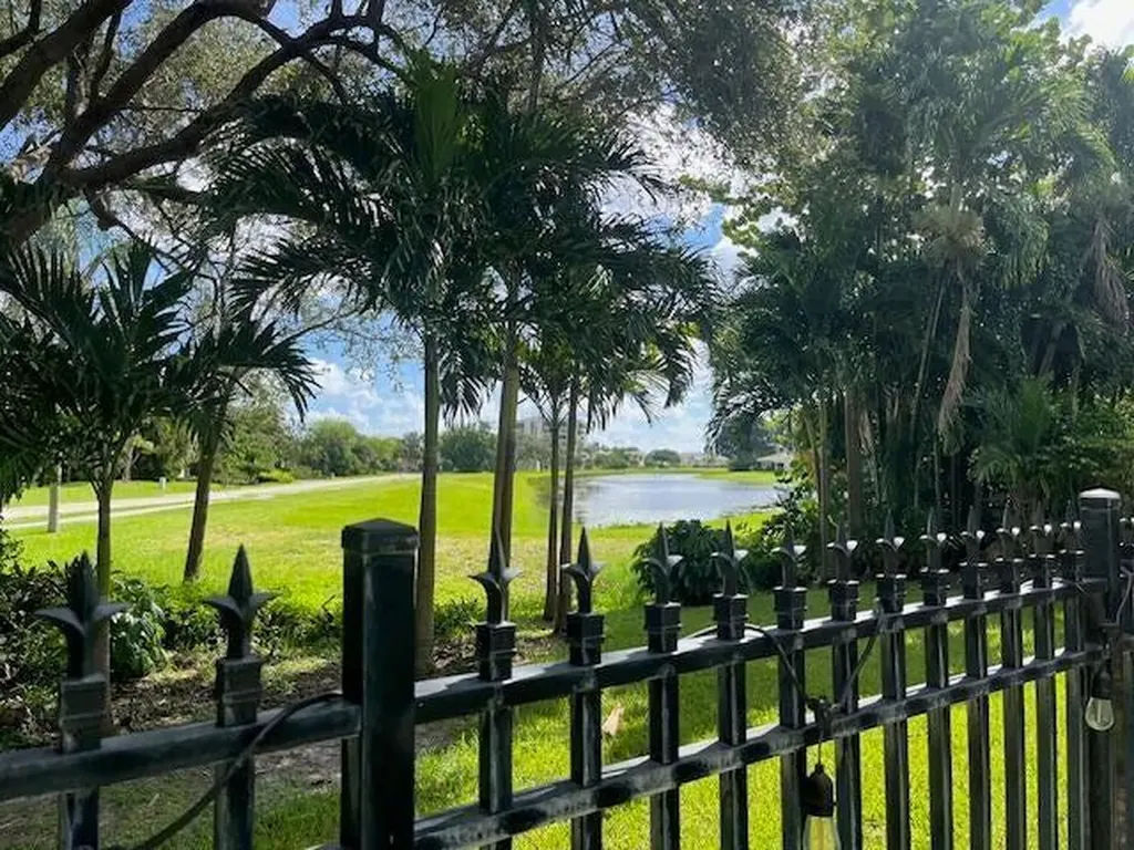 6595 Parkview Drive Boca Raton FL 33433