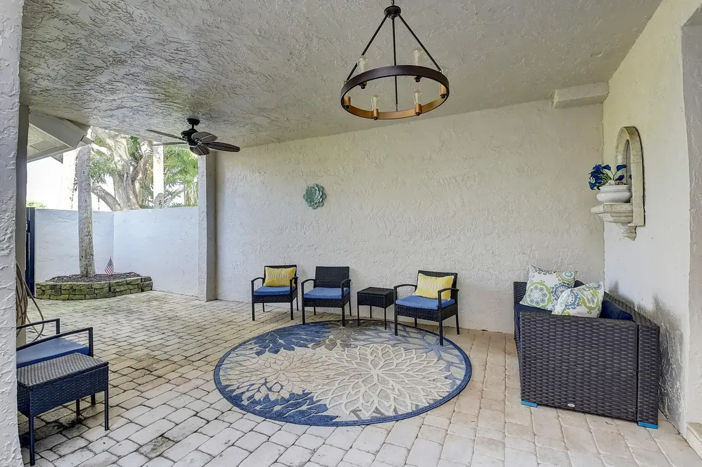 6595 Parkview Drive Boca Raton FL 33433