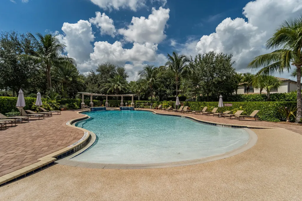 4521 Willow Basin Way Lake Worth FL 33467