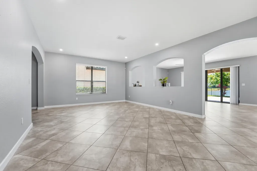 4521 Willow Basin Way Lake Worth FL 33467