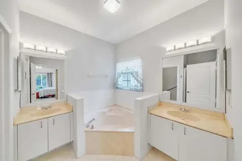 21200 SW 92nd Avenue Cutler Bay FL 33189